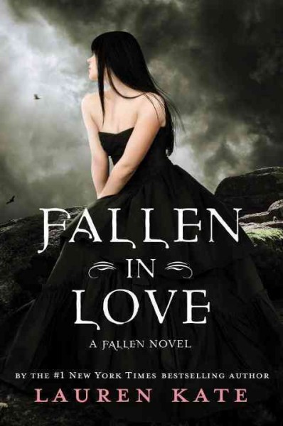 Fallen in love : a fallen novel in stories / Lauren Kate.